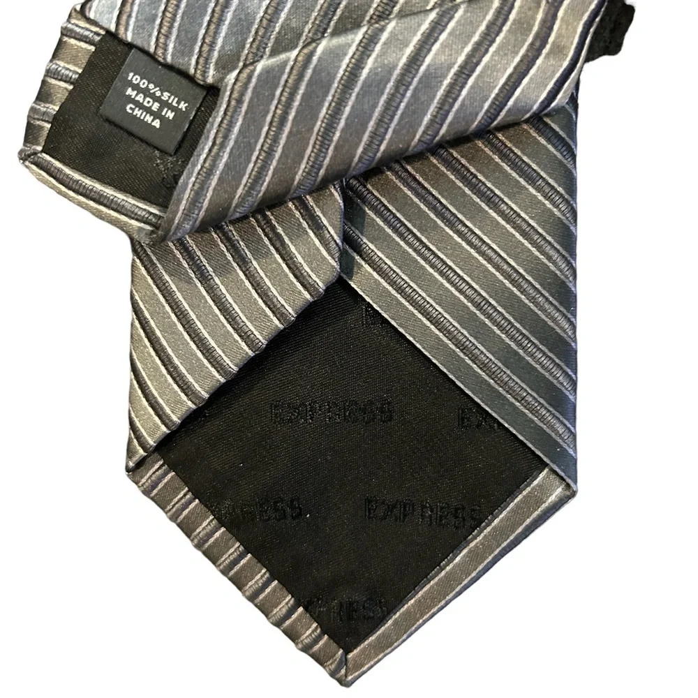 Express 100% Silk Shades of GrayTextured Tie NWT